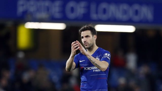 Cesc Fabregas verabschiedet sich von den Fans des FC Chelsea.