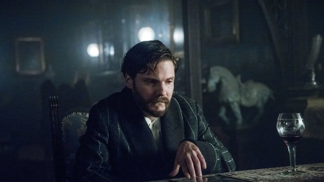 Daniel Brühl soll in "The Alienist" eine Mordserie aufklären.