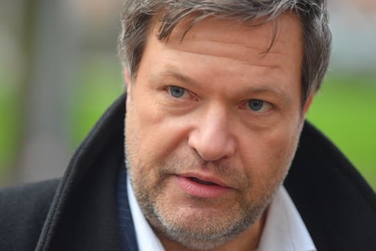 Robert Habeck ist Bundesvorsitzender von Bündnis 90/Die Grünen.