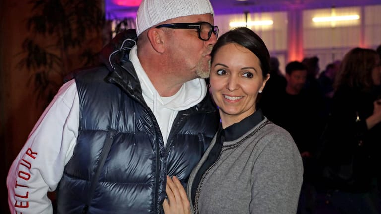 Sänger DJ Ötzi mit seiner Ehefrau Sonja Friedle: Die beiden sind seit 2001 verheiratet.