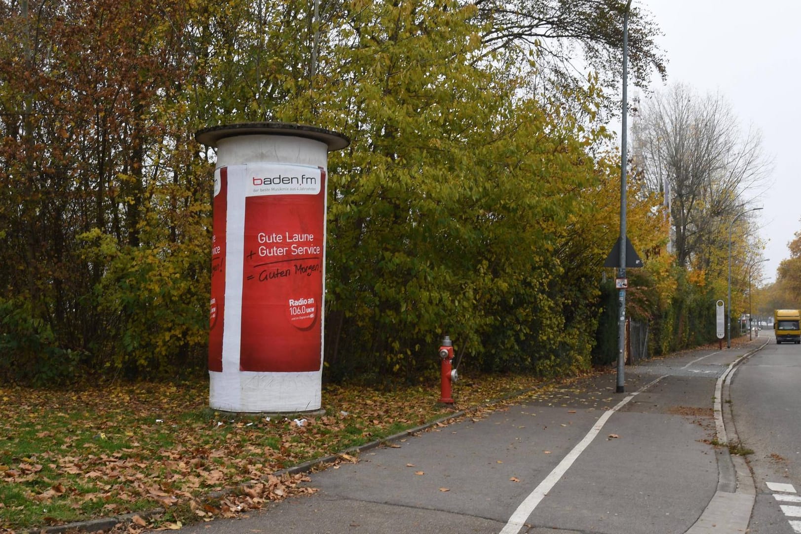 Ein Wäldchen nahe eines Industriegebiets in Freiburg: Der Schauplatz der mutmasslichen Gruppenvergewaltigung.