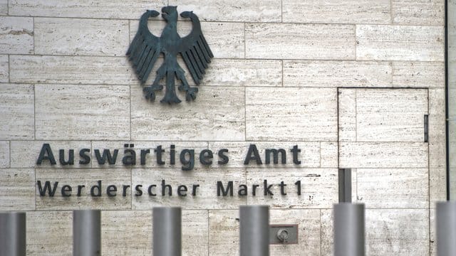 Laut dem Auswärtigen Amt wird ein zweiter Deutscher in Ägypten vermisst. Laut dem Auswärtigen Amt wird ein zweiter Deutscher in Ägypten vermisst.