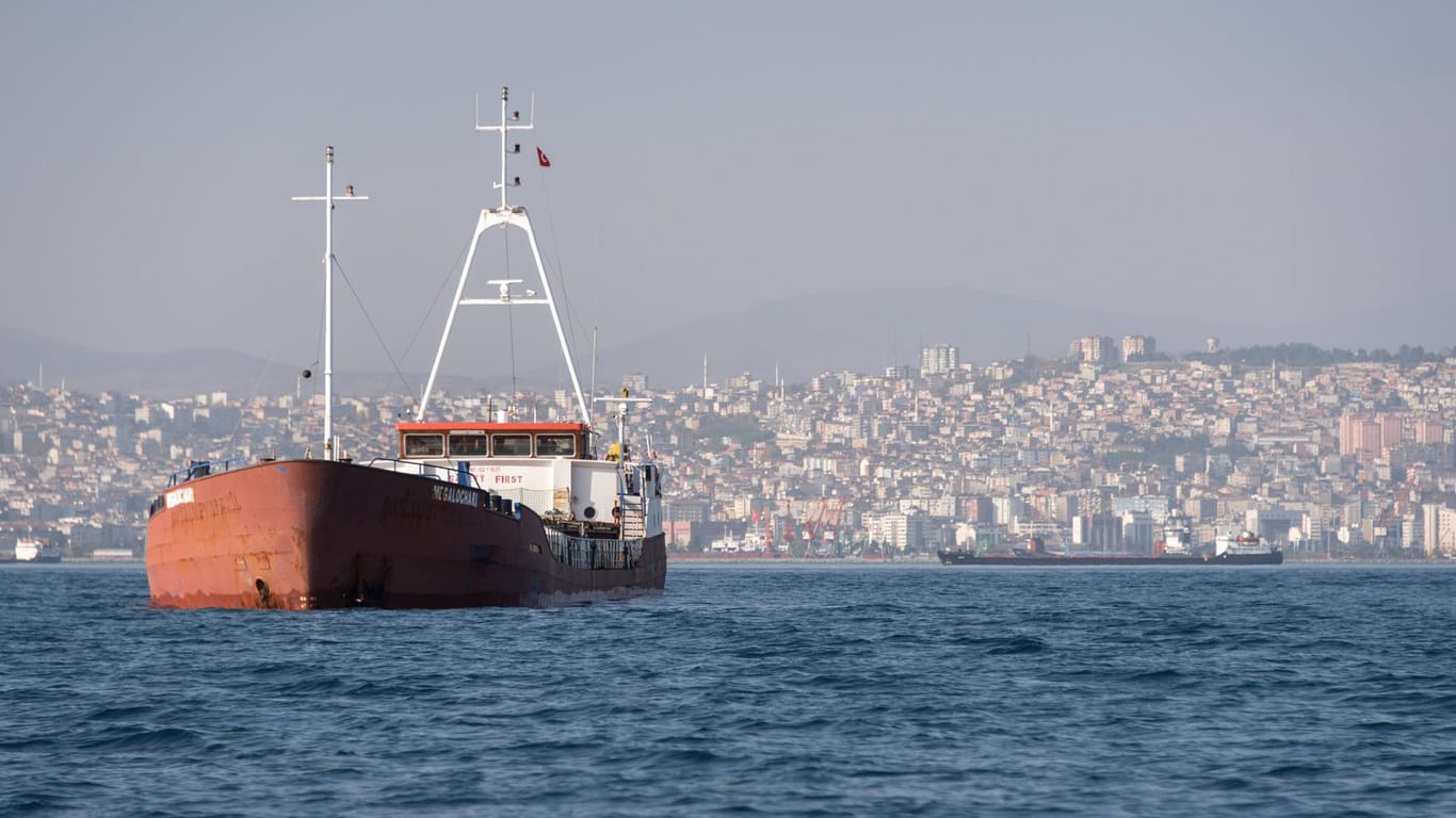 Ein Schiff vor Samsun: Sechs Menschen sind bei einem Frachterunglück ums Leben gekommen. (Archivbild)