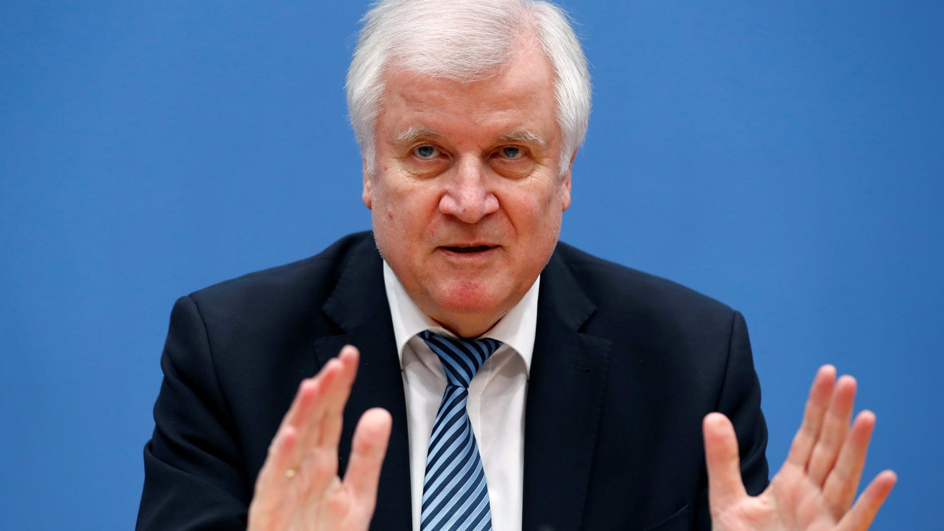 Horst Seehofer: Der Innenminister hat sich zu dem Hackerangriff geäußert.