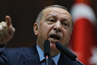 Recep Tayyip Erdogan: Der türkische Präsident will sich bei seinen Syrien-Plänen nicht reinreden lassen.