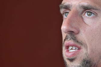 Franck Ribery: Der Bayern-Spieler ließ sich ein vergoldetes Steak schmecken.
