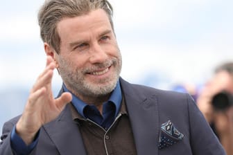 John Travolta: 2018 zeigte sich der Schauspieler noch mit vollem Haar.