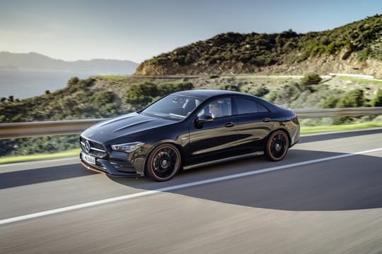 Kompakte Limousine: Mercedes will den neuen CLA im Mai in den Handel bringen.