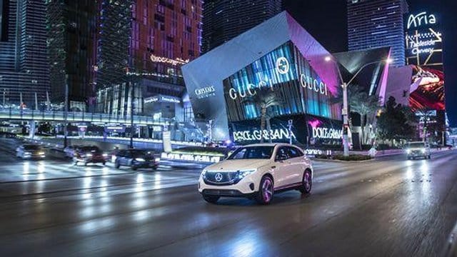 Auf der Elektronikmesse CES in Las Vegas stellte Mercedes-Benz den EQC seinen US-Kunden vor. Auf der Elektronikmesse CES in Las Vegas stellte Mercedes-Benz den EQC seinen US-Kunden vor.