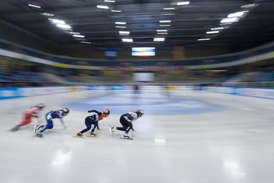 Nicht nur für Profis: Eisschnellauf ist eine relativ leicht zu lernende Ausdauersportart.