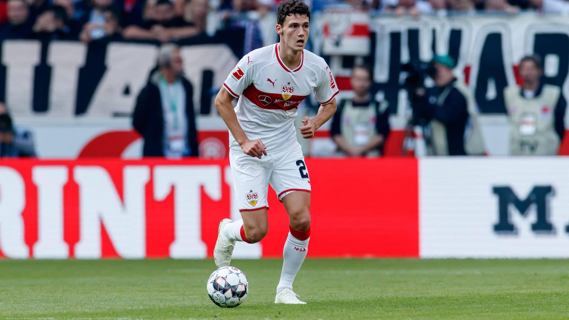 Ab Sommer im Bayern-Trikot: Stuttgarts Benjamin Pavard.