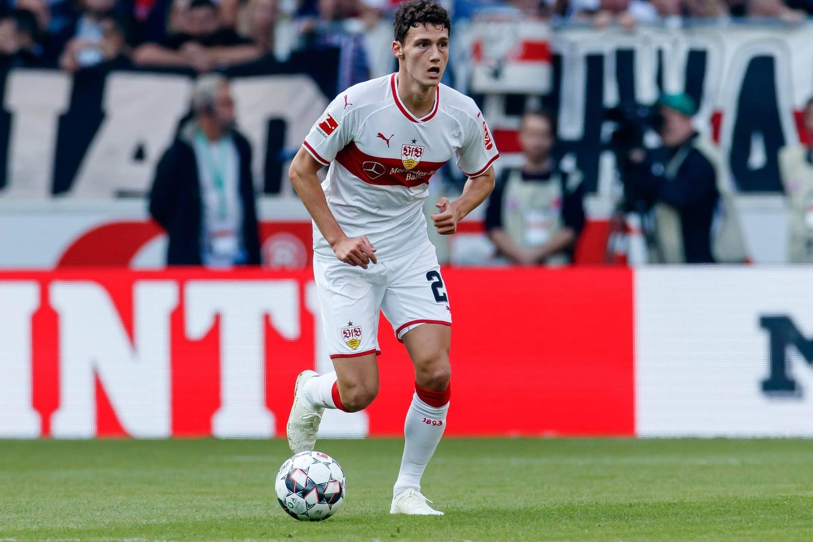 Ab Sommer im Bayern-Trikot: Stuttgarts Benjamin Pavard.