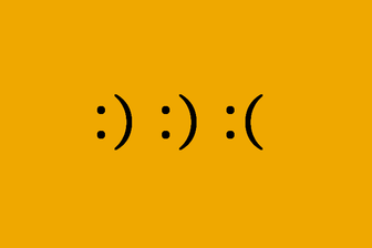 Der einfache "Ur-Smiley": Wer den Doppelpunkt nicht nur von Smileys kennt, sondern ihn auch in Texten verwendet, fragt sich häufig, ob man nach ihm groß oder klein schreibt.