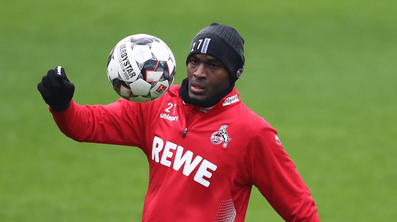 Darf nur trainieren: Anthony Modeste hat noch keine Spielgenehmigung für den 1. FC Köln erhalten.
