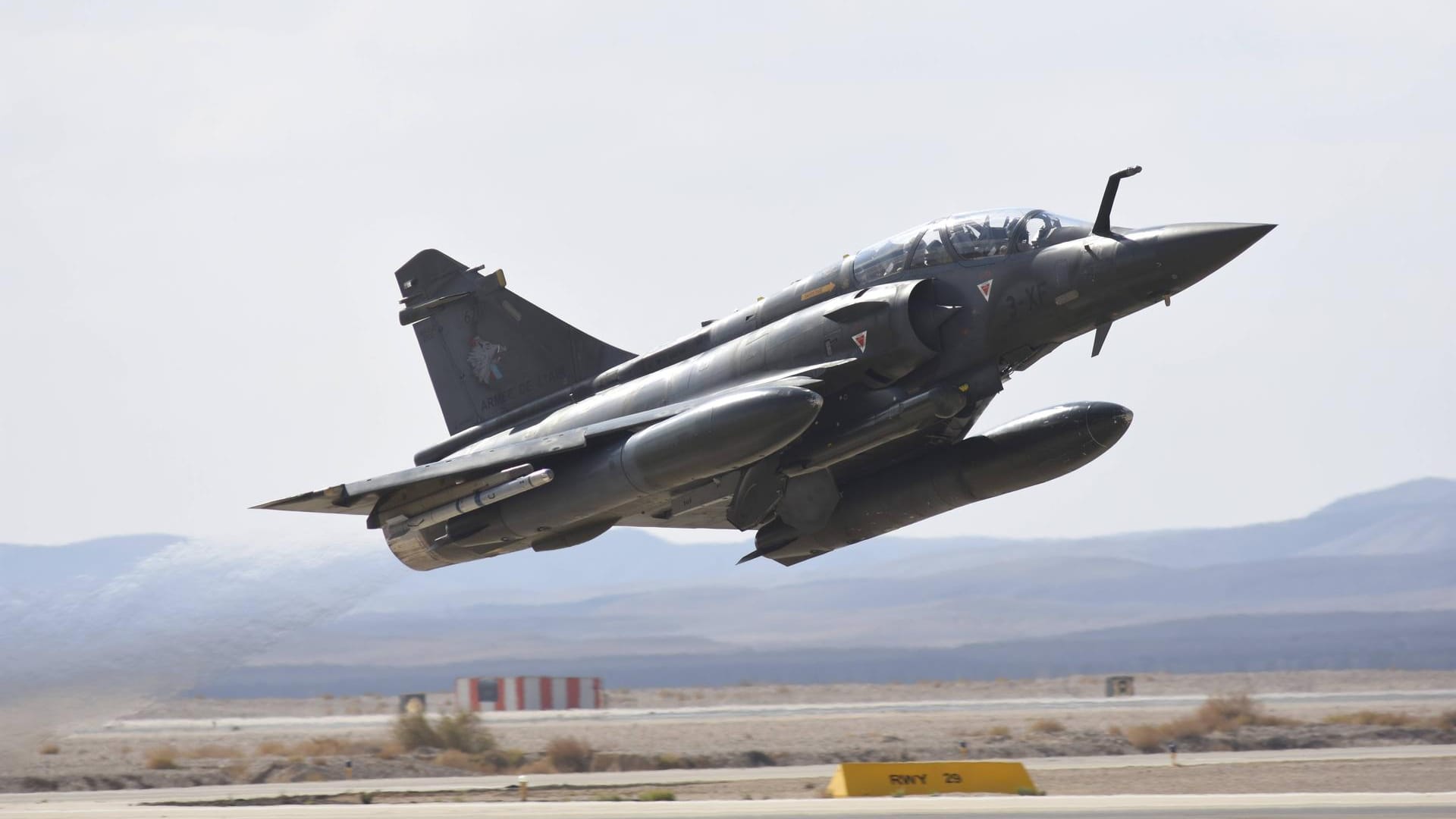 Mirage 2000D der französischen Luftwaffe: Ein Kampflieger ist im Osten Frankreichs vom Radar verschwunden. Mirage 2000D der französischen Luftwaffe: Ein Kampflieger ist im Osten Frankreichs vom Radar verschwunden.