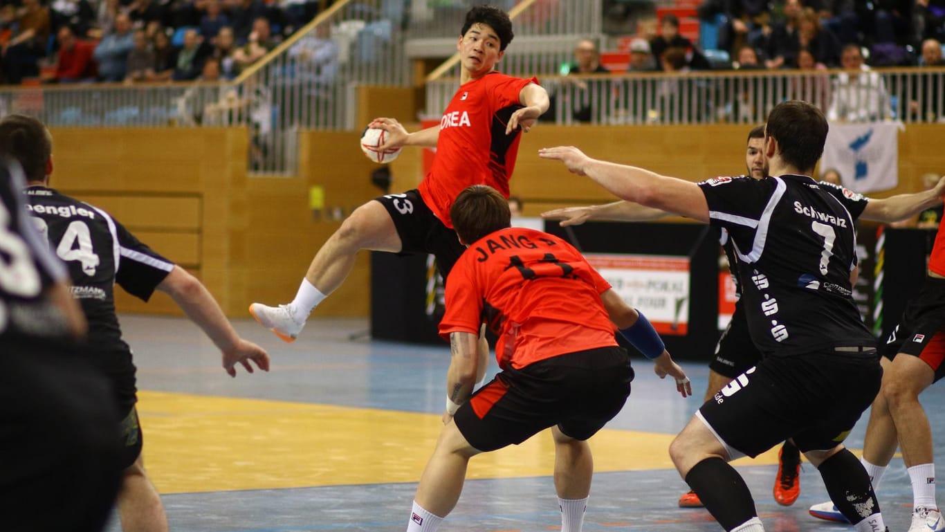 Spielt eher untypisch: Die koreanische Handball-Nationalmannschaft.