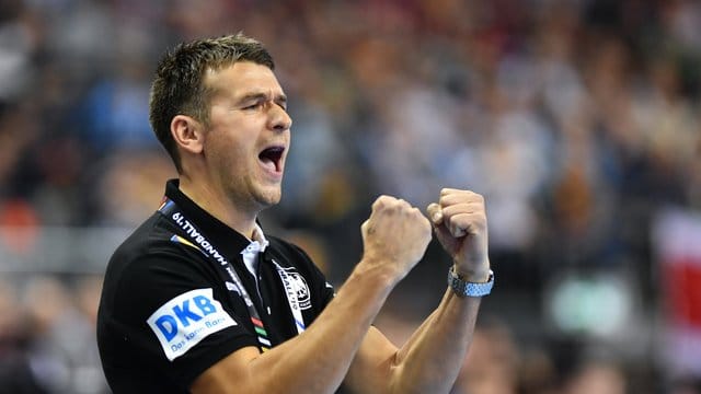 Die DHB-Auswahl mit Trainer Christian Prokop ist erfolgreich in das Heim-Turnier gestartet. Die DHB-Auswahl mit Trainer Christian Prokop ist erfolgreich in das Heim-Turnier gestartet.
