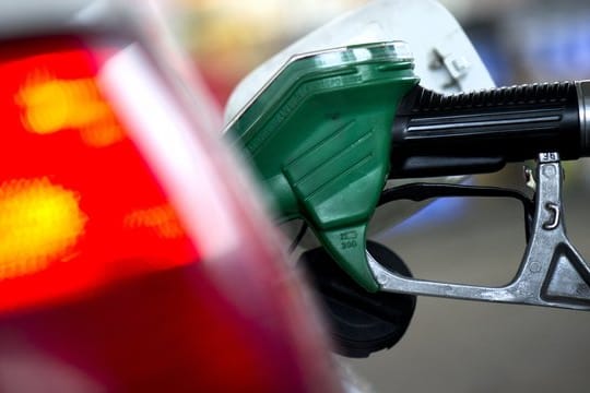 Neuwagen verbrauchen oft mehr Sprit als vom Hersteller angegeben.