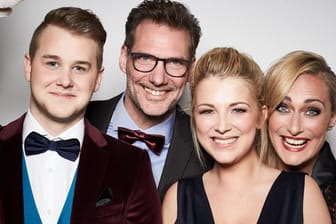 Felix van Deventer, Clemens Löhr, Iris Mareike Steen und Eva Mona Rodekirchen: Die vier spielen bei "Gute Zeiten, schlechte Zeiten" eine Familie.