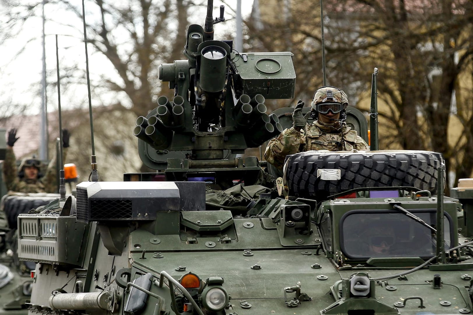US-Soldaten in Deutschland (Archivbild): Vor der Kleber-Kaserne in Kaiserslautern drohte ein Senior mit Sprengstoff.