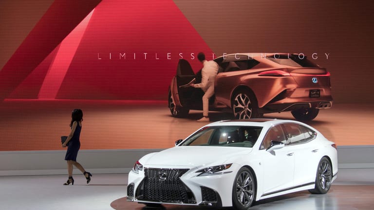 Detroit: Der Lexus "Limitless" wird am Stand des Herstellers auf der NAIAS präsentiert.