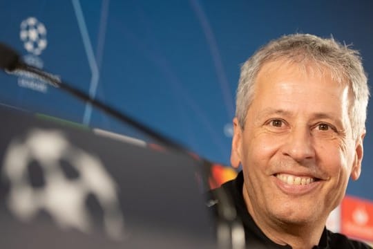 Borussia Dortmunds Trainer Lucien Favre weiß um die Empfindlichkeit von Erfolgsrezepten.