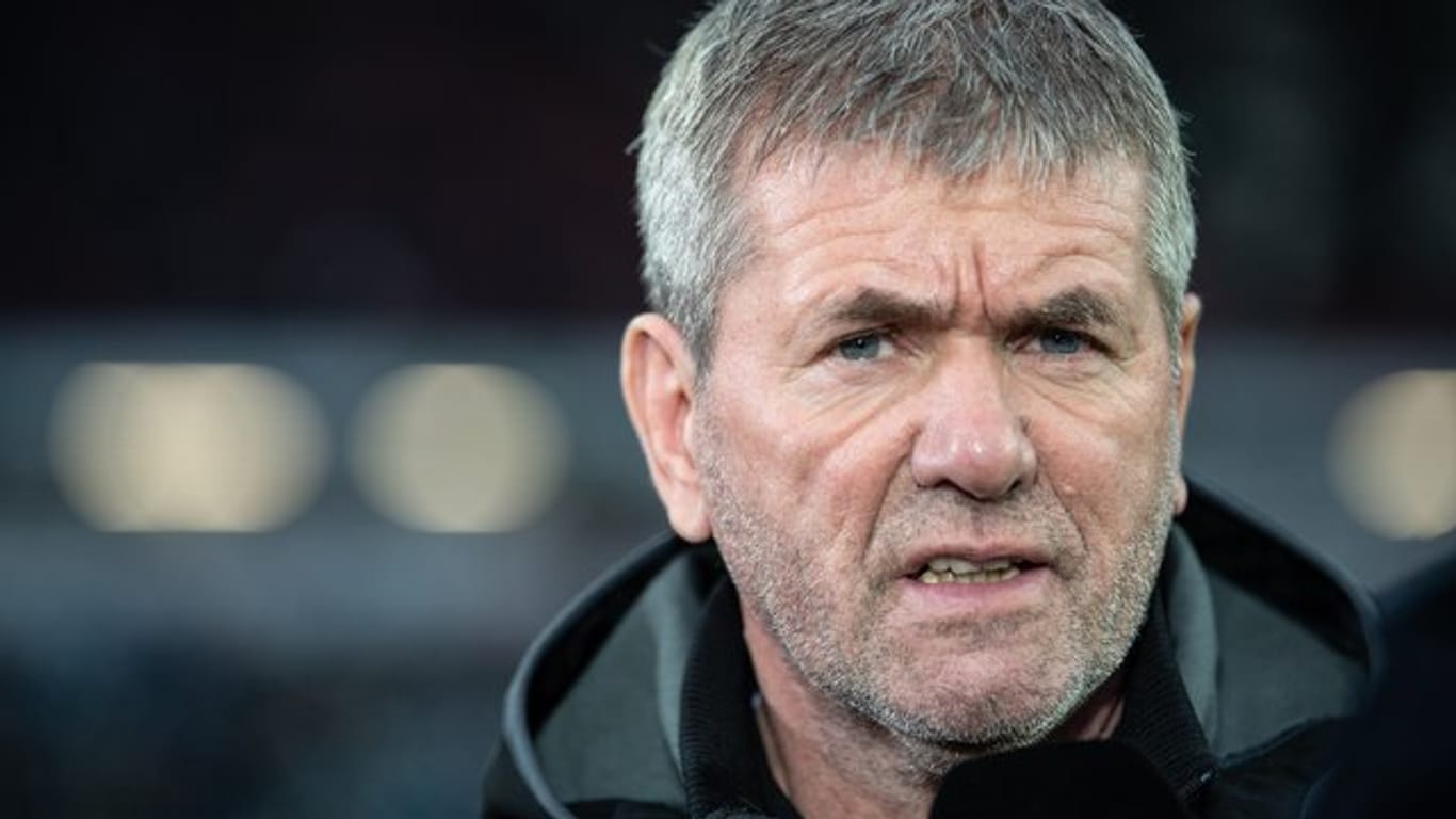 Trainer Friedhelm Funkel hat einen neuen Vertrag bei Fortuna Düsseldorf in Aussicht.