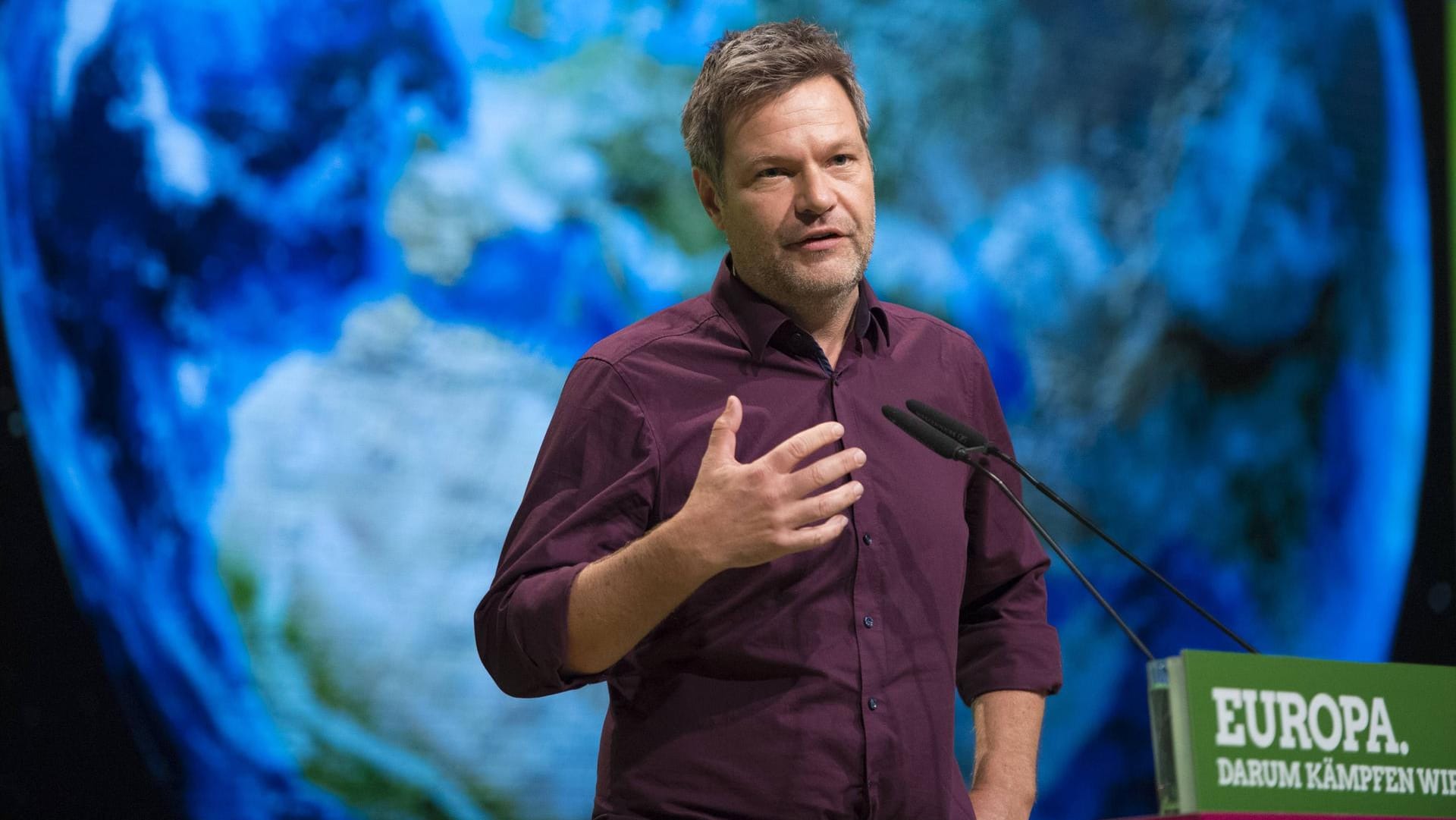 Robert Habeck: Der Grünen-Vorsitzende hat sich bei Twitter abgemeldet. Robert Habeck: Der Grünen-Vorsitzende hat sich bei Twitter abgemeldet.
