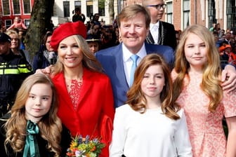 Die niederländische Königsfamilie wohnt jetzt in einem Schloss.