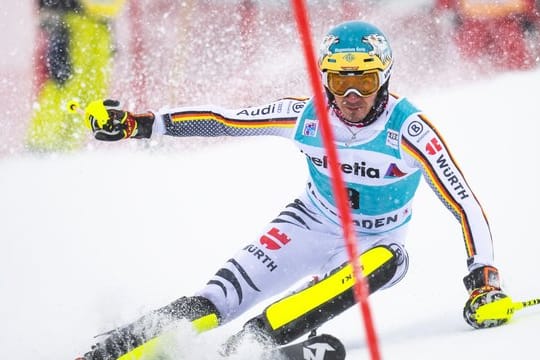 Felix Neureuther verpatzte den ersten Lauf in Adelboden.