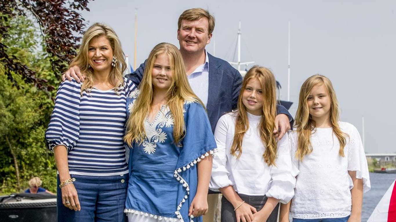 Königin Máxima, Prinzessin Amalia, König Willem-Alexander, Prinzessin Alexia und Prinzessin Ariane: Die fünf wohnen jetzt in einem Schloss.