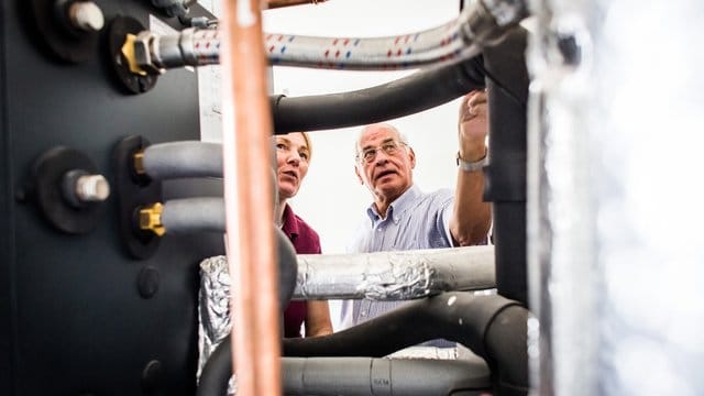 Hauskäufer müssen die nicht gedämmten, zugänglichen Heizungs- und Warmwasserleitungen sowie Armaturen in nicht beheizten Räumen dämmen.