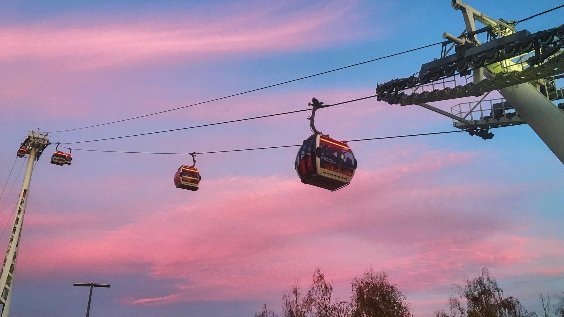 Die Stadt Wuppertal fordert von den Stadtwerken ein auf die Seilbahn abgestimmtes Buslinienkonzept. (Symbolfoto)