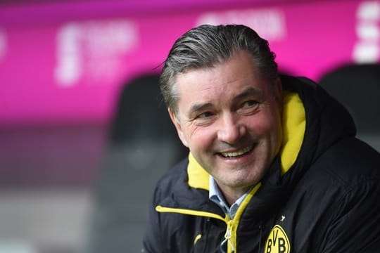 Michael Zorc konnte die Verpflichtung von Abwehrspieler Leonardo Balerdi verkünden.