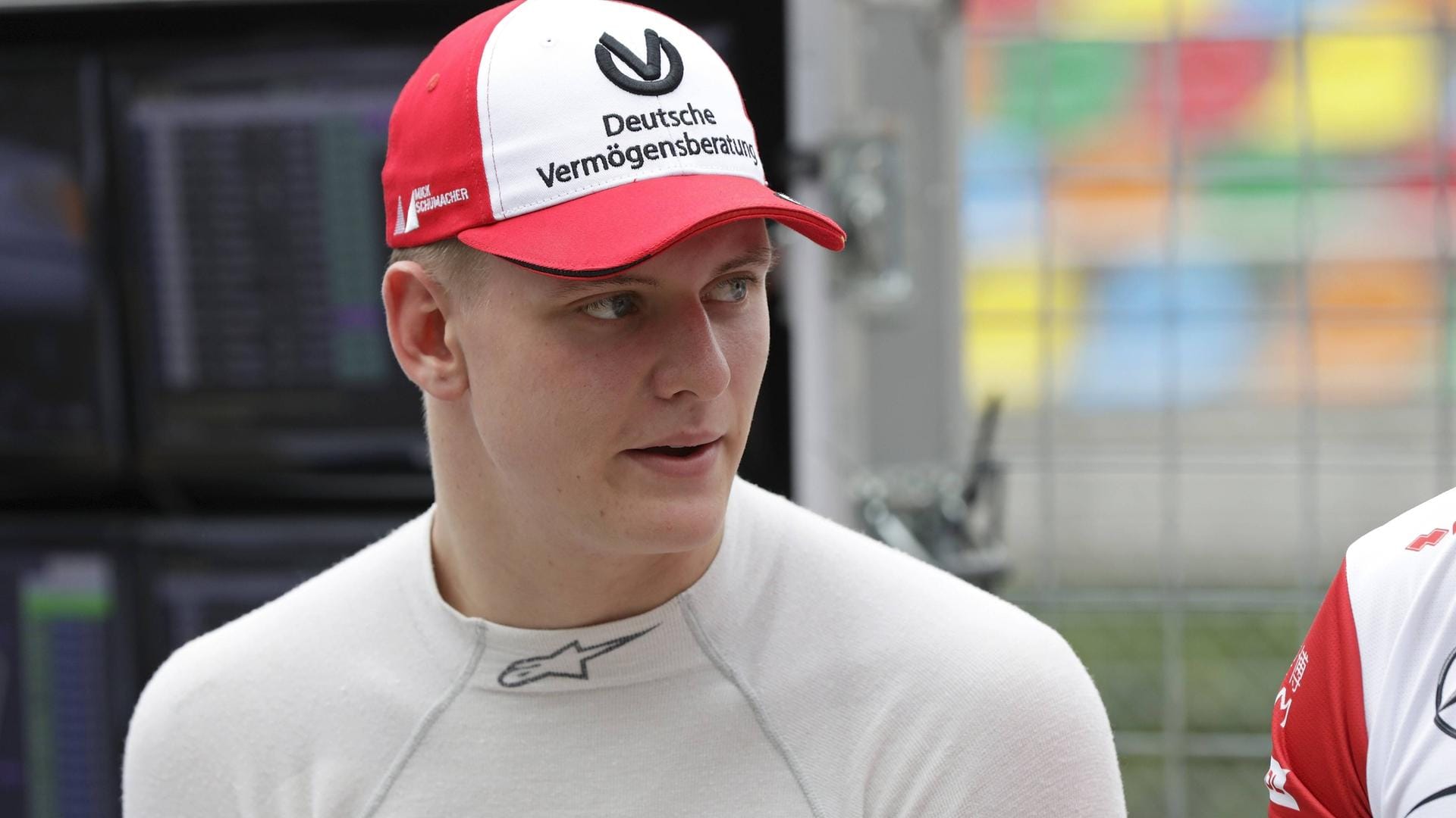 Mick Schumacher wandelt auf den Spuren seines Vaters.