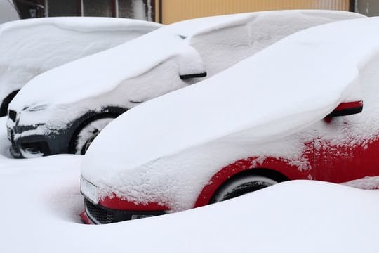 Im Winter ist die Verlockung groß, beim Einsteigen sofort die Heizung einzuschalten.