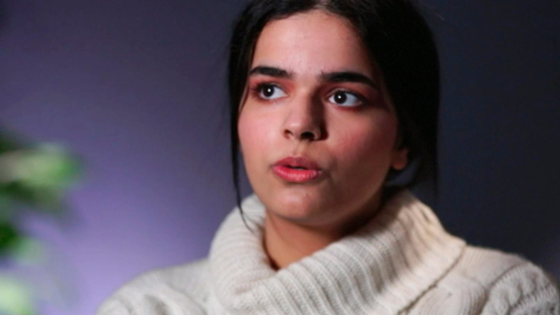 Rahaf Mohammed al-Kunun in einem Videointerview: Die Frau erzählt über ihr Leben und ihre Flucht aus Saudi-Arabien.