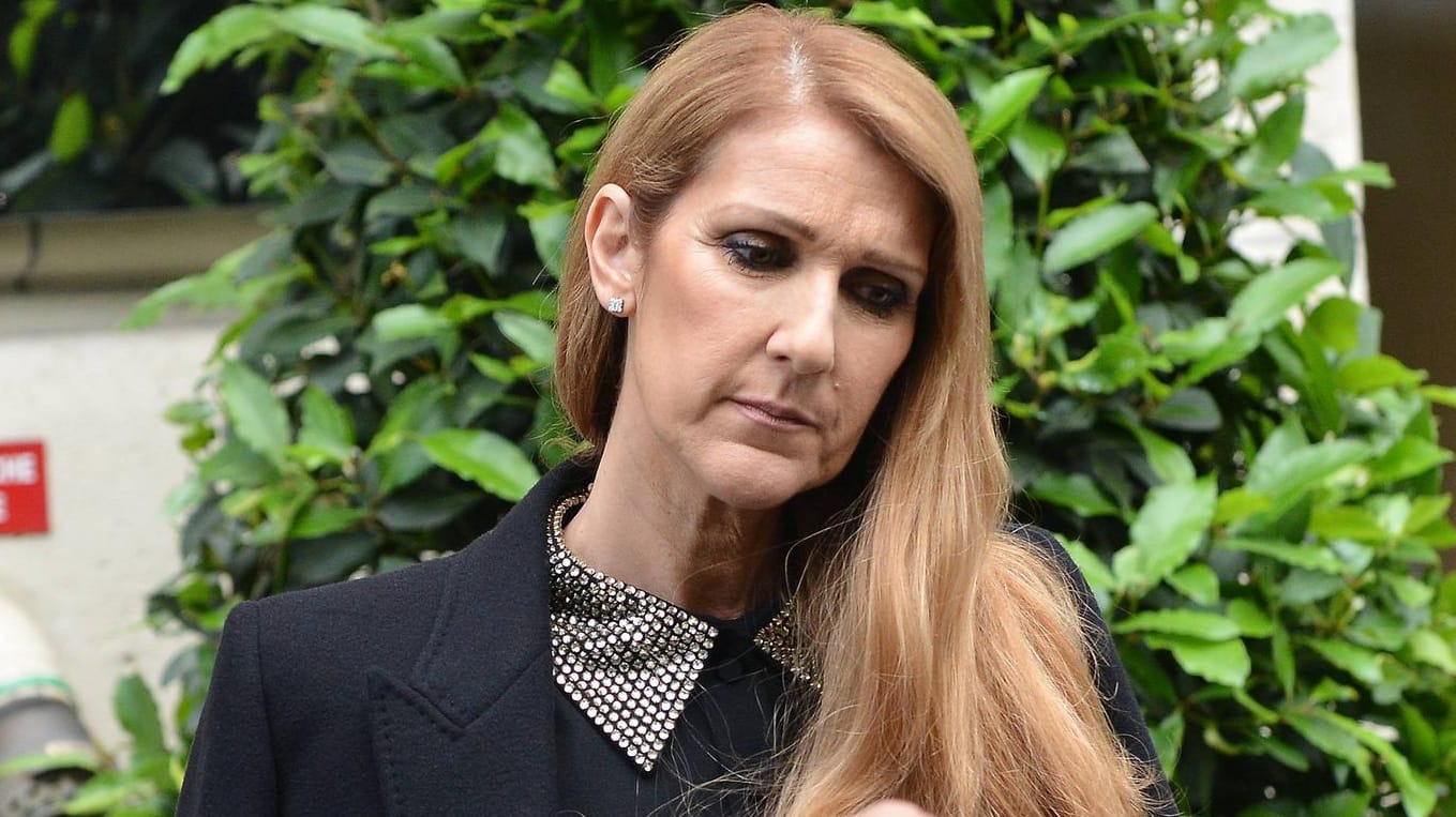 Céline Dion: Die Sängerin muss den Verlust ihrer großen Liebe verkraften.