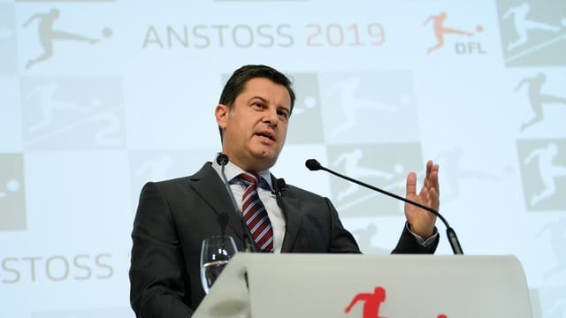 Stellt sich schützend vor die Fußball-Bundesliga: DFL-Boss Christian Seifert. Stellt sich schützend vor die Fußball-Bundesliga: DFL-Boss Christian Seifert.