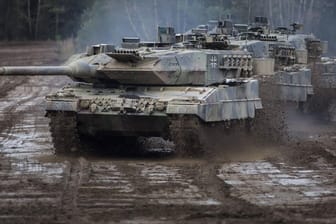 Er gehört zu den Exportschlagern der deutschen Waffenindustrie: Der Leopard-2-Panzer.