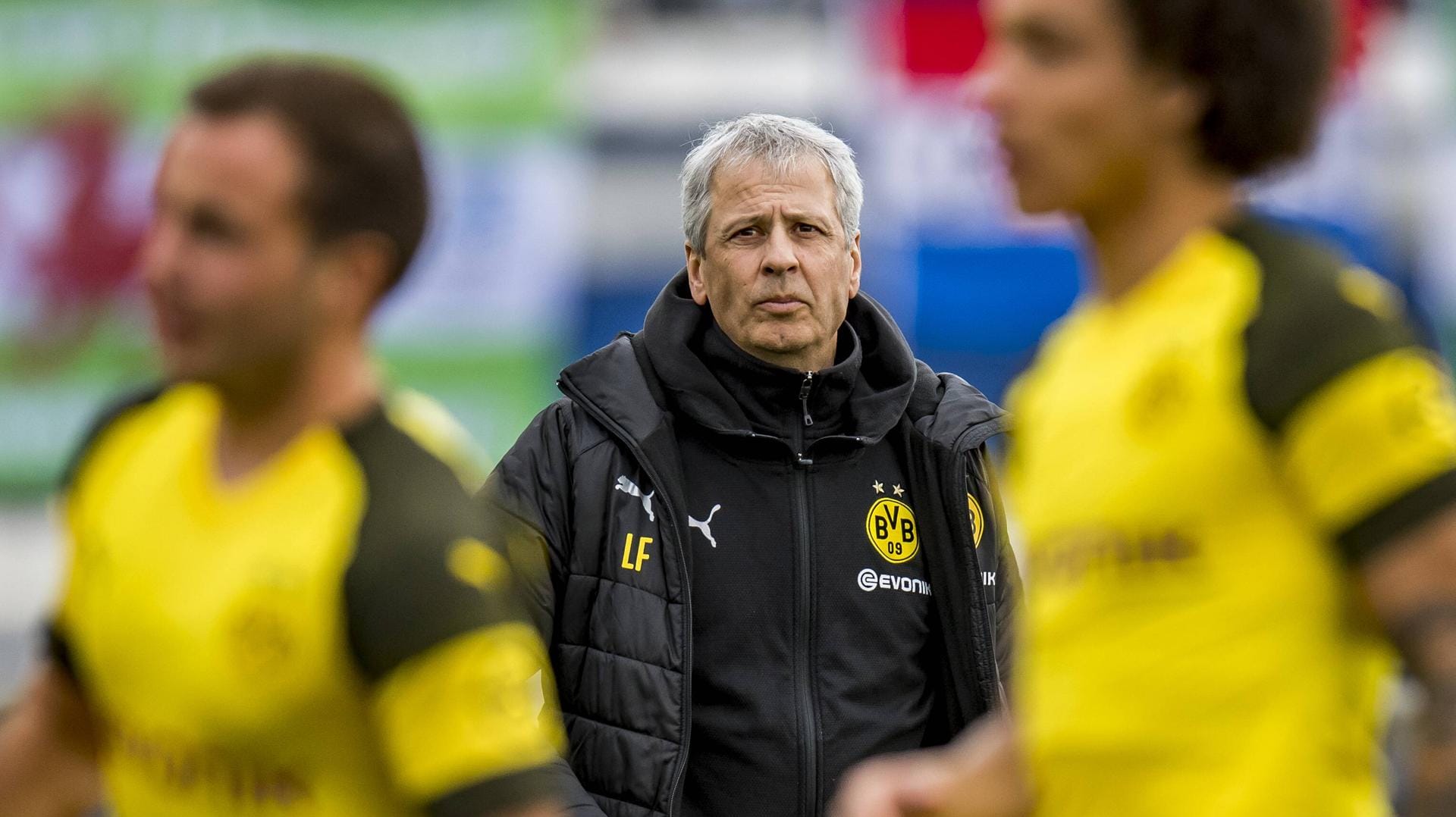 Den Titel im Visier: Lucien Favre startet mit Borussia Dortmund als Tabellenführer in die Rückrunde.