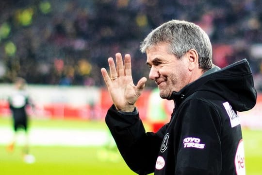 Schaut dem Rückrundenstart optimistisch entgegen: Fortuna-Coach Friedhelm Funkel.