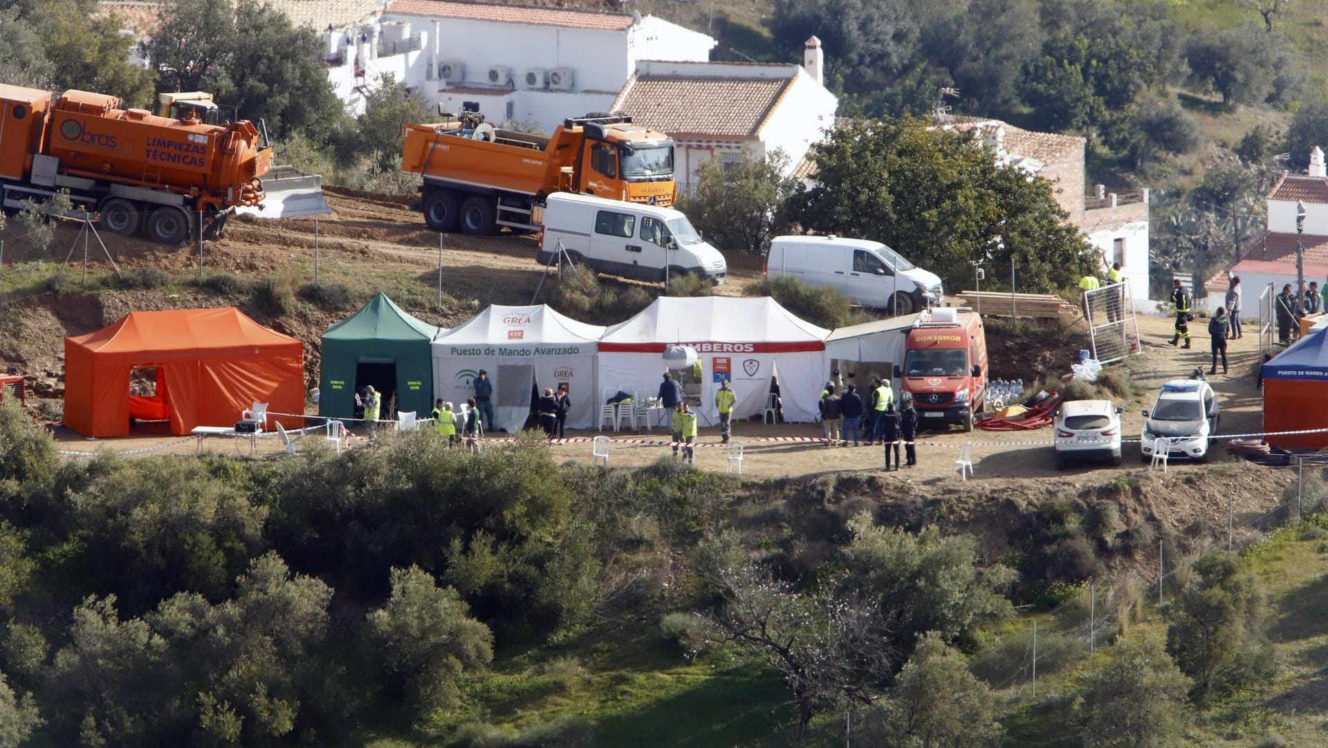 Die Unglücksstelle im spanischen Totalán: Die Beschaffenheit des Bodens macht die Rettung des kleinen Jungen schwieriger als gedacht.