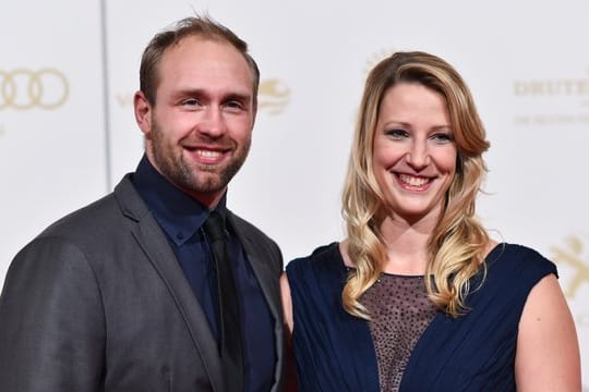 Schauen Elternfreunde entgegen: Julia und Robert Harting.