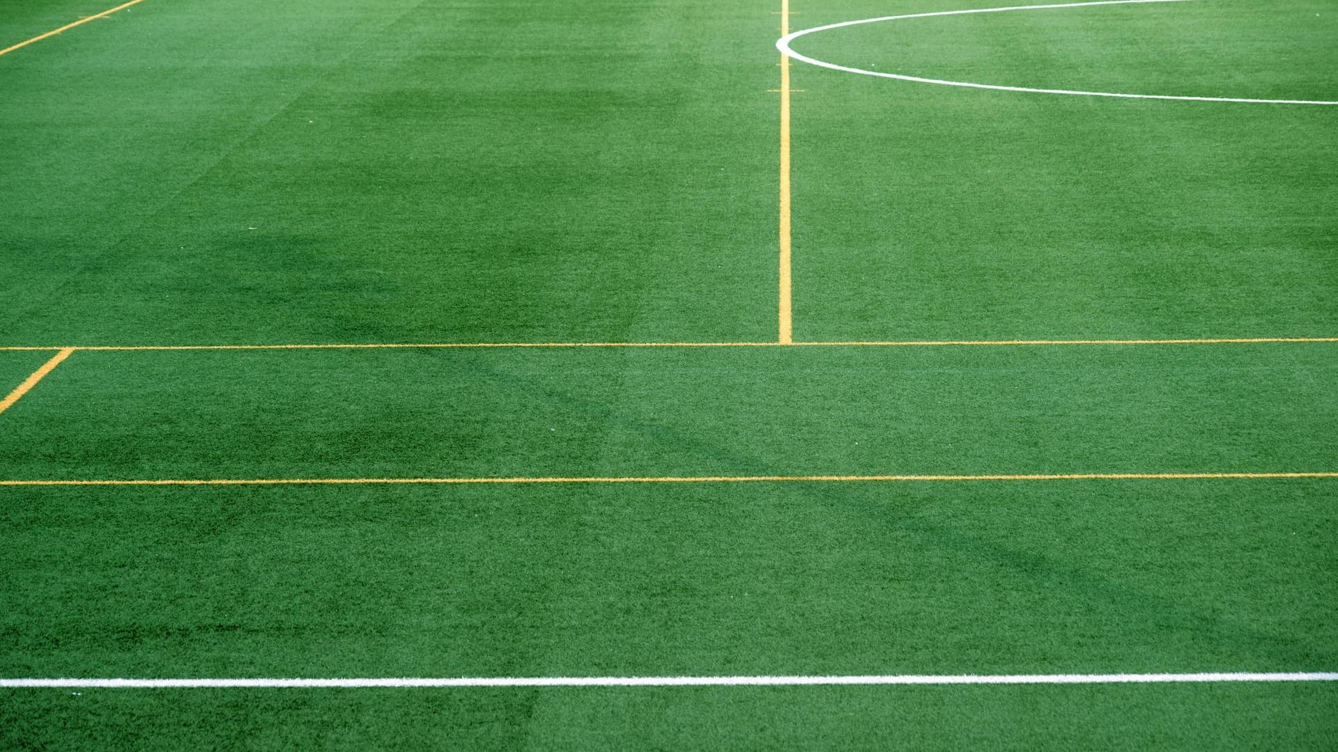 Den Kunstrasenplatz in Hagen-Helfe nutzen der SV Boele-Kabel, FC Iliria Hagen, Al Seddiq Hagen und FC Bosna. (Symbolfoto)