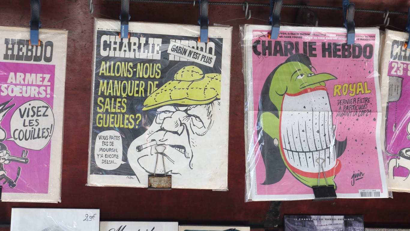 "Charlie Hebdo" liegt in einem Pariser Kiosk aus: Der Anschlag auf das Satiremagazin war der Beginn einer beispiellosen Terrorserie in Frankreich.