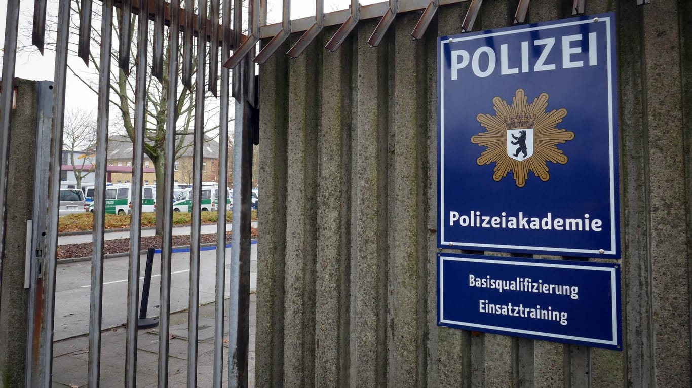 Die Polizeiakademie Berlin: Ein neuer Vorfall wirft ein zweifelhaftes Licht auf die Schule.
