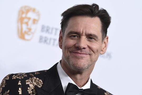 Jim Carrey zeigt in New York erstmals seine politische Cartoons.