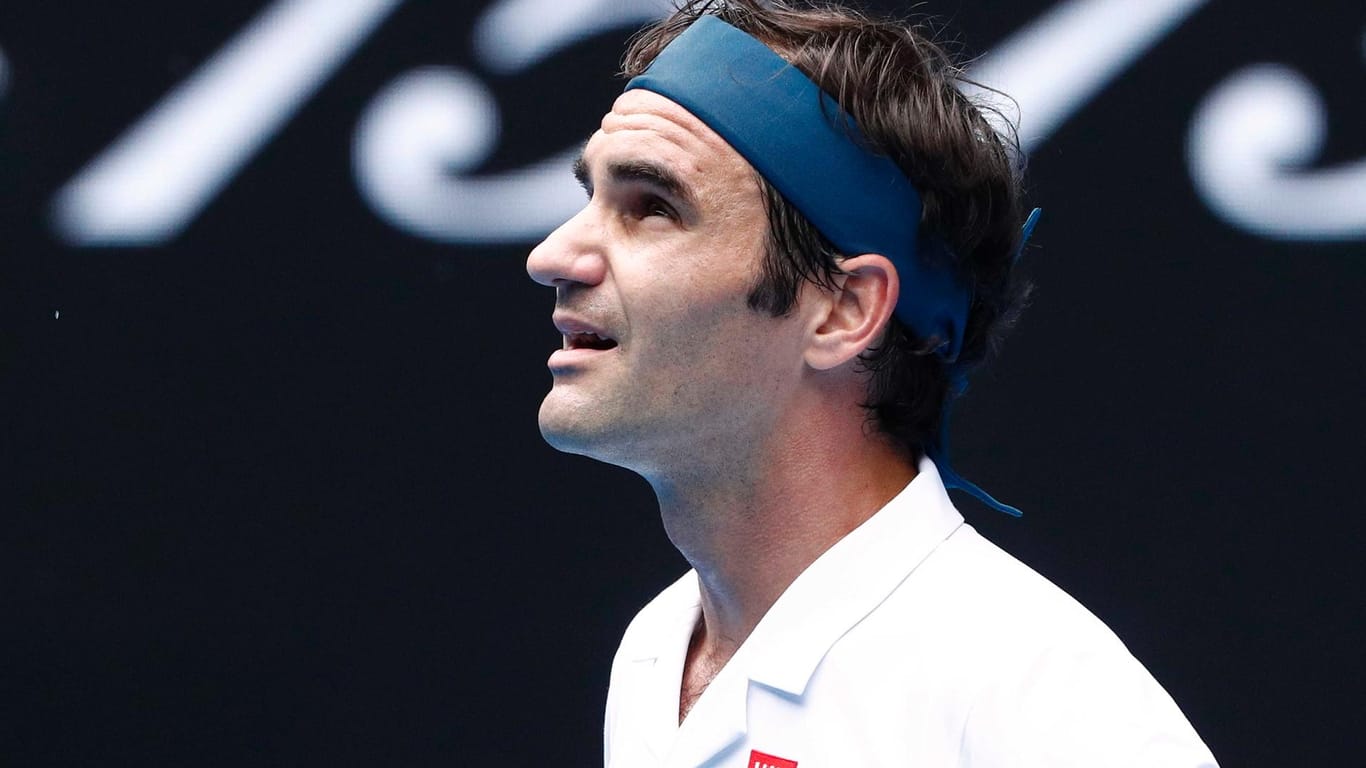 Roger Federer steht bei den Australian Open ohne Satzverlust im Achtelfinale. An Regeln muss er sich trotzdem halten.