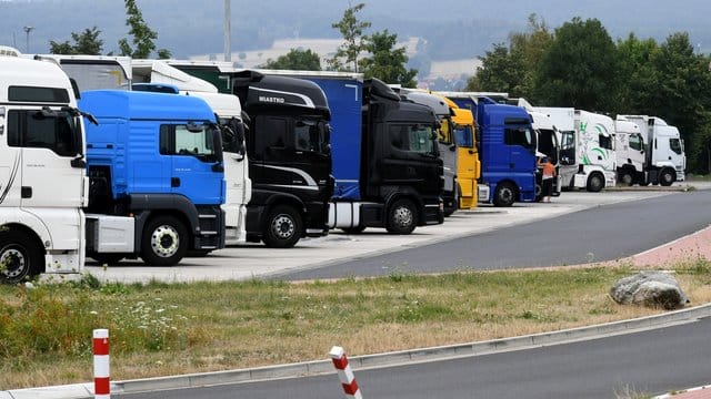 Stellplätze fehlen vor allem entlang der Transitrouten.
